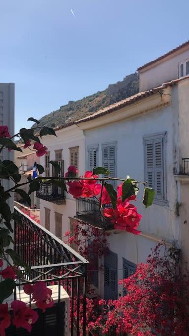 Bougainvillea Apartments 2 Nafplio Exterior foto